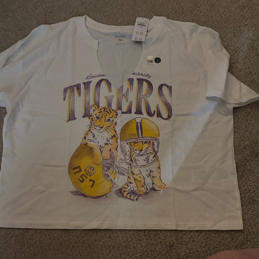 NWT-Hollister LSU Tigers Crop Top